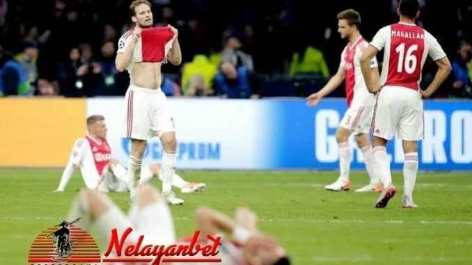 Di Balik Gagalnya Ajax Di Liga Champions